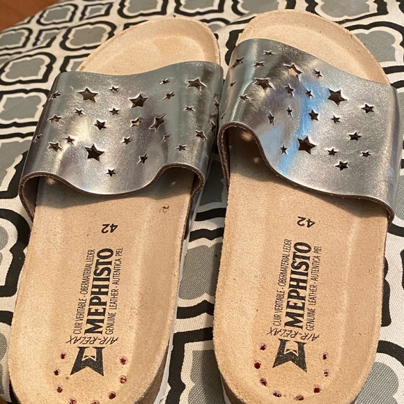 Sandals - Picture 2 of 2